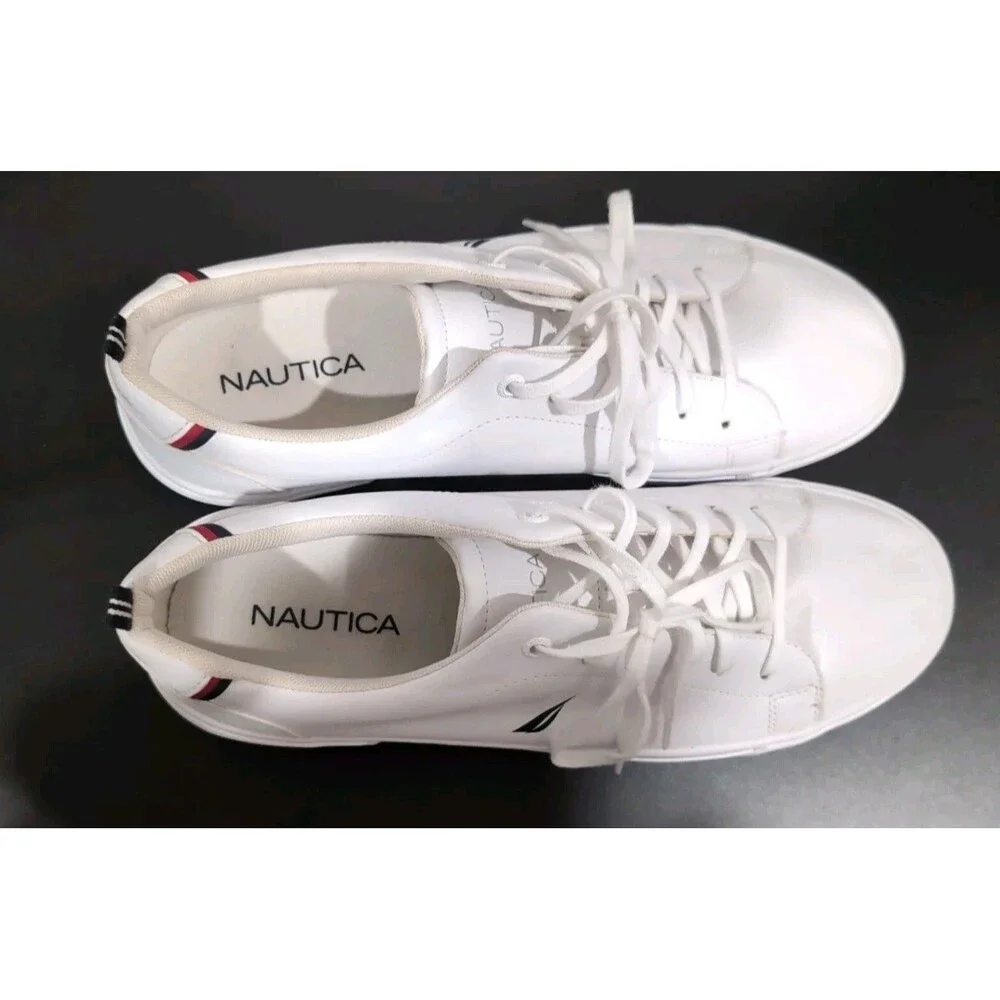 NAUTICA GRAVES WHITE LACE UP SNEAKERS MEN'S SIZE 12 GENTLY WORN   EUC